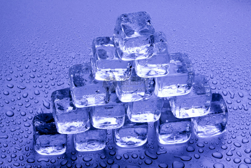 冰立方体的成分立方体的成分图片
