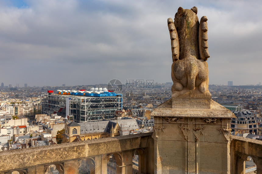 从圣雅克的塔上从巴黎法国从空中看这座城市图片