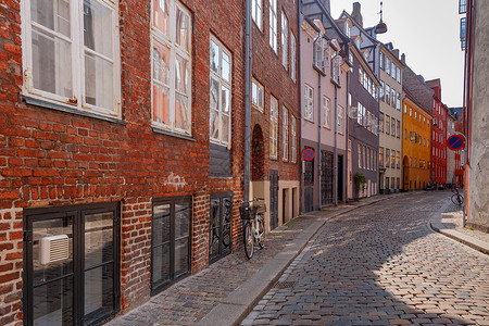古老的中世纪街在历史中心早期哥本哈根丹麦旧的中世纪街图片