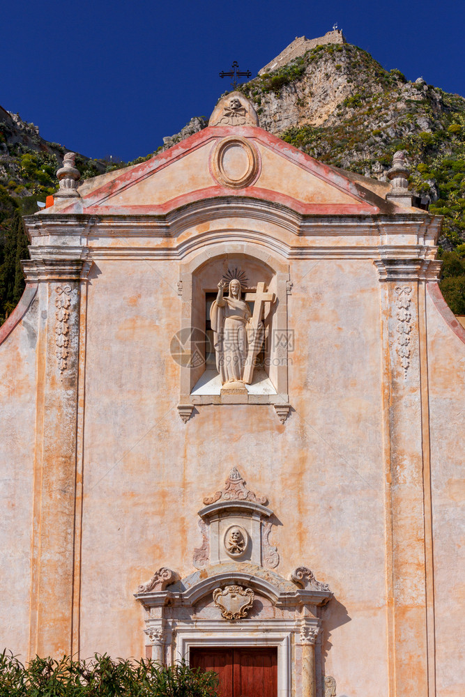 意大利圣朱塞佩陶尔米纳旧教堂的外观圣朱塞佩教堂西里陶尔米纳教堂西里图片