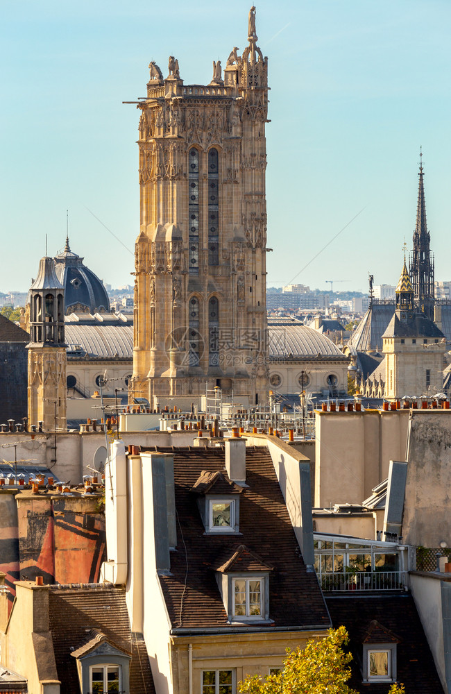 法国巴黎这座城市和圣雅克塔的景象图片