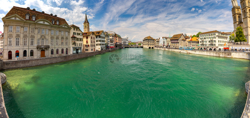 瑞士苏黎世天气晴朗的城市全景图片