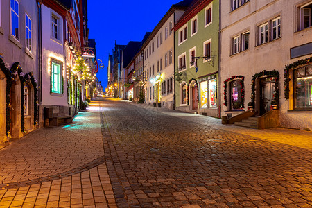 古老的中世纪街在夜光下罗德堡巴伐利亚德国陶伯古老的中世纪城市图片