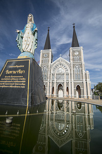 大布里琼东南大教堂高清图片