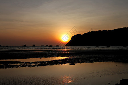 晚上的席丽海滨看见日落图片