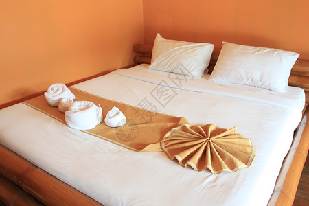橙色卧室用来放松假期观光和内地的概念图片