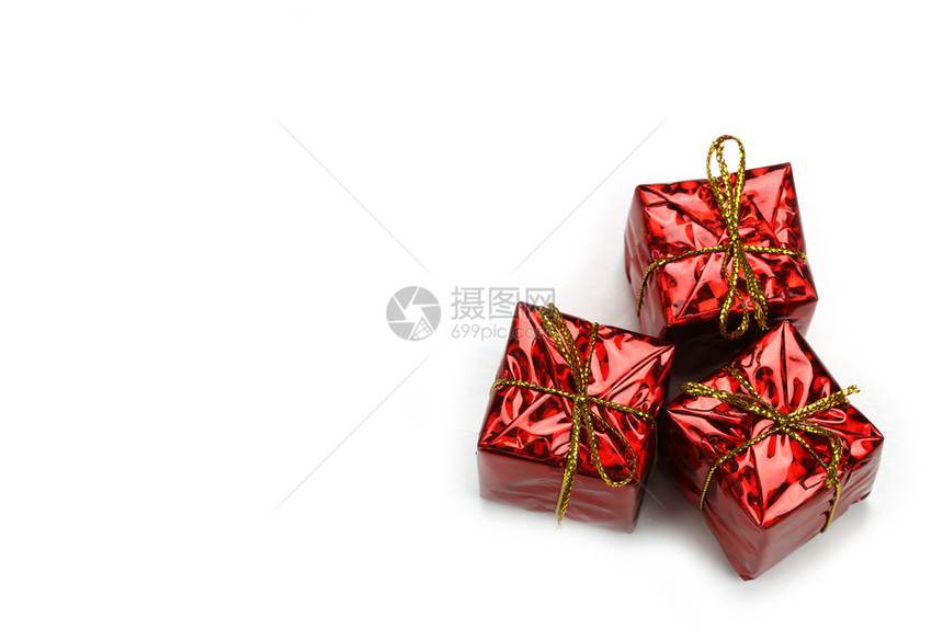 圣诞节和新年的红礼盒白色背景的红礼盒并有复制空间设计你的工作概念图片