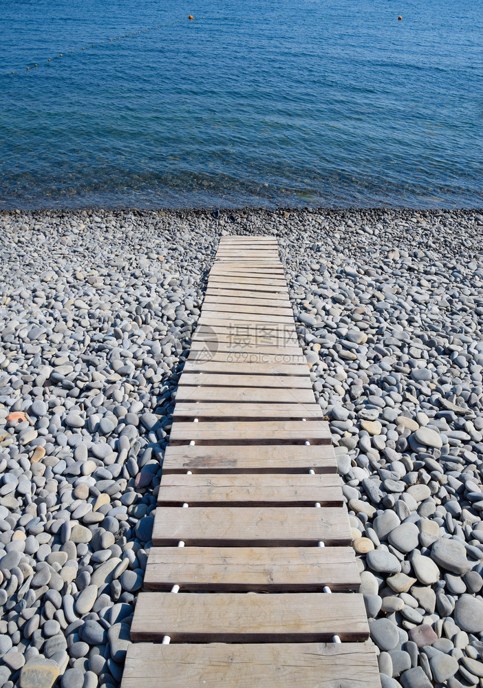 木质通往海洋的道路木板在通往海洋的道路上地板图片