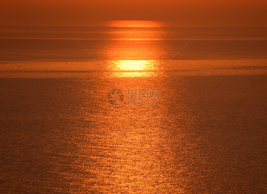 海上的黎明亚速海日出海上的黎明亚速海日出图片