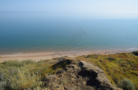Azov海附近的山丘岸Clay岩石海岸的悬崖图片