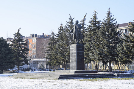 年轻的弗拉基米尔伊利希列宁苏维埃领袖纪念碑冬季列宁纪念碑图片