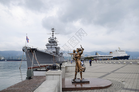 海港博物馆俄罗斯Novorossiysk2016年5月8日水手妻子纪念碑库图佐夫海军上将诺沃罗西斯克海港地区军上将库图佐夫海军上将诺沃罗西背景