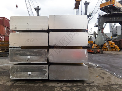 俄罗斯诺沃西日克2017年8月日铝质转让供出口的铝质转让图片