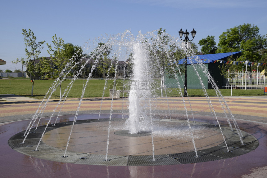 公园喷泉美丽的水泉公园图片