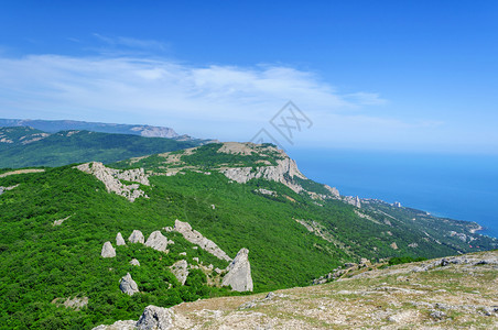 克里米亚乌兰夏日伊利亚斯卡山的太阳寺庙或石花的景象图片