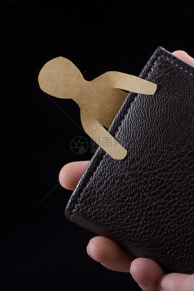 手头钱包里纸被人切除的形状图片