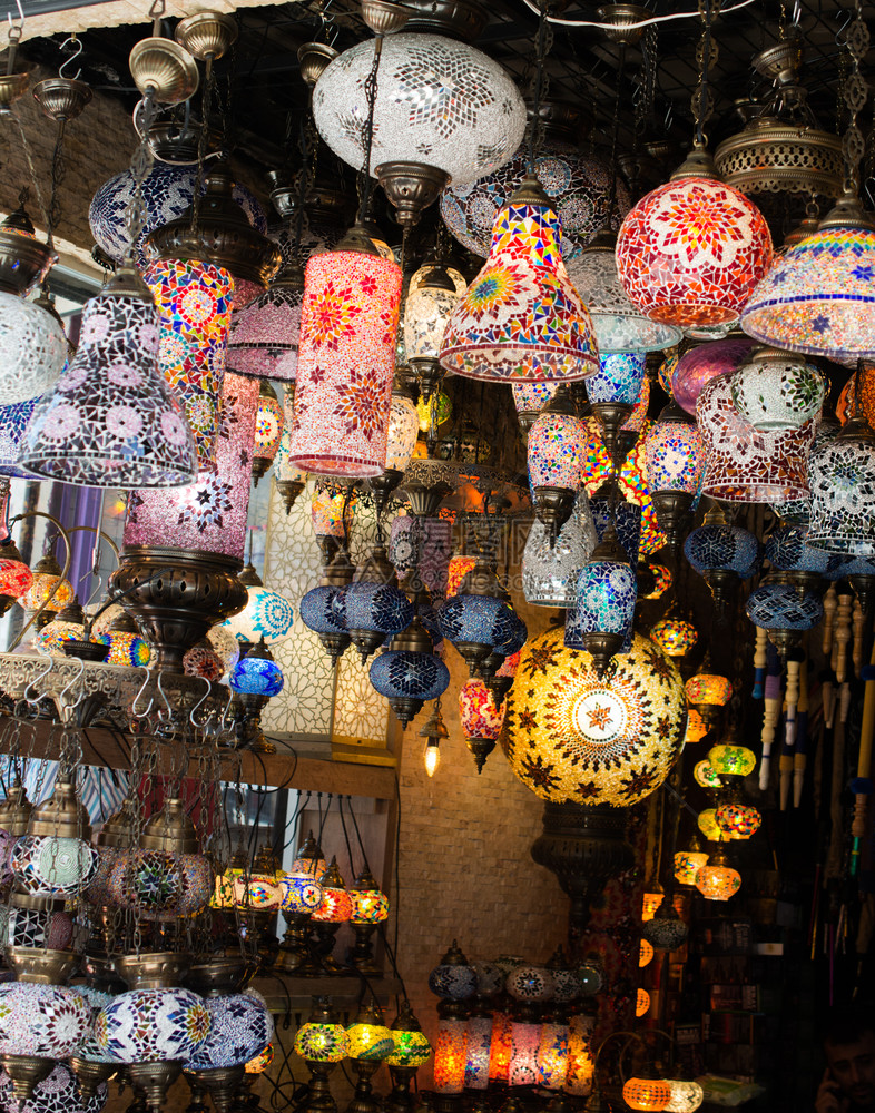 来自伊斯坦布尔大集市的MosaicOtoman灯图片