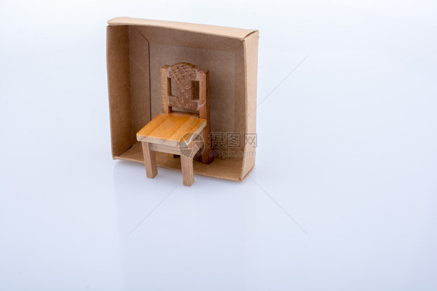 可见的多彩小木制玩具椅图片