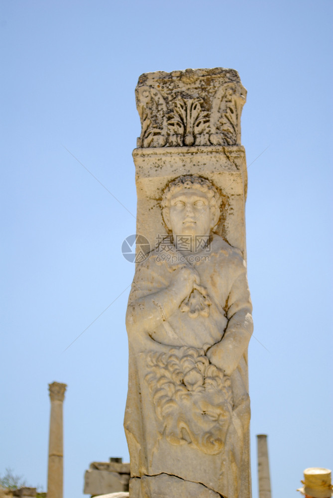 土耳其古代城市埃菲苏斯的废墟图片