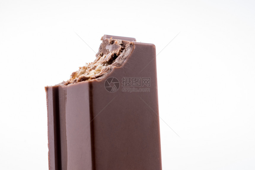 被咬了一口的巧克力棒图片