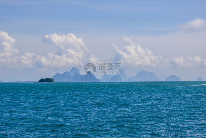 泰国普吉岛的海滩和岸线图片