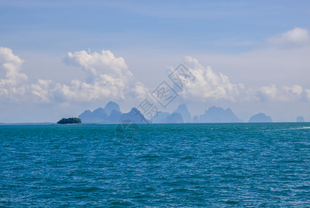 泰国普吉岛的海滩和岸线图片