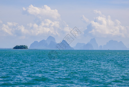 泰国普吉岛的海滩和岸线图片