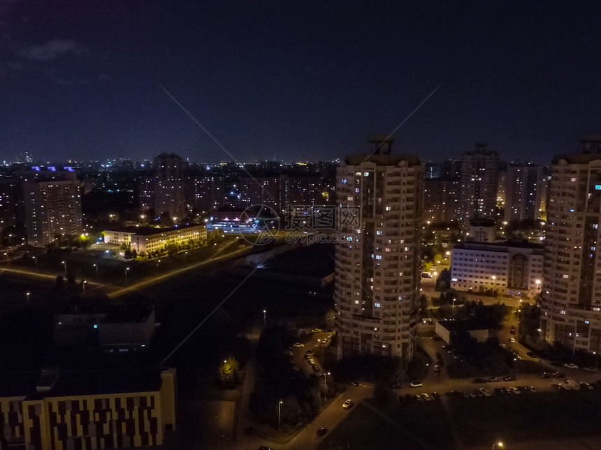 莫斯科市的顶端景色莫斯科之夜市的灯光图片