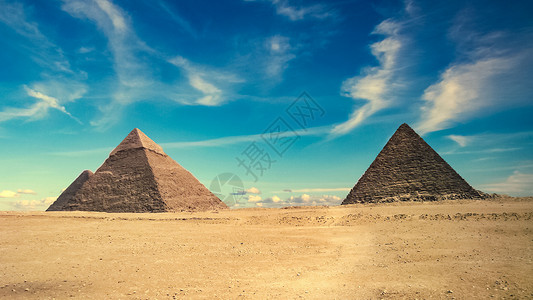 破坏的金字塔埃及金字塔在吉萨古埃及文明的建筑遗产古埃及的废墟和雕像埃及金字塔在吉萨背景