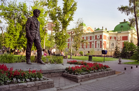 克瓦塔尔201年7月日俄罗斯伊尔库茨克俄罗斯拉诺亚尔拉伊尔库茨克市街道的历史建筑和古迹俄罗斯克拉诺亚尔拉伊尔库茨克市街道的历史建筑和古迹背景