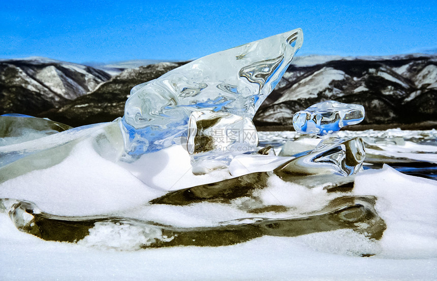 贝加尔湖淡水冰块冻贝加尔湖冬季面冰雪贝加尔湖大自然的美丽贝加尔湖淡水冰块冻图片