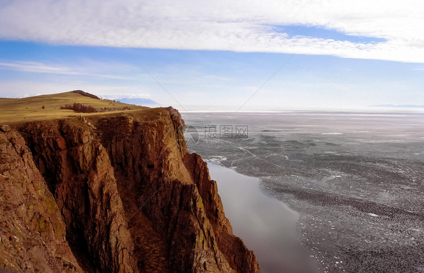 Baikal海岸悬崖Baikal海岸的美丽质Baikal海岸悬崖Baikal海岸的美丽质图片