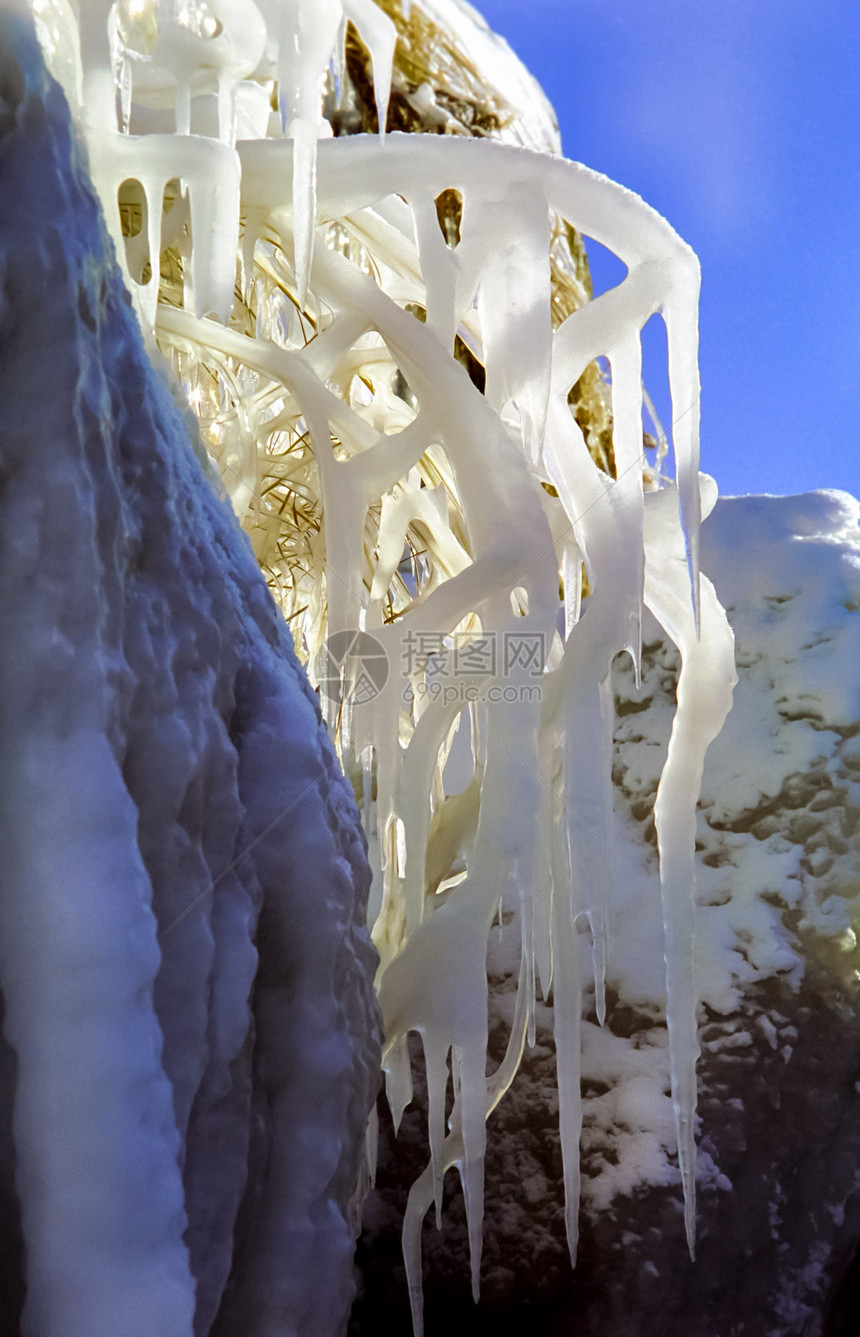 贝加尔岛的冬天湖面冰雪冬天贝加尔岛自然的美丽白加尔岛的冬天湖面冰雪图片