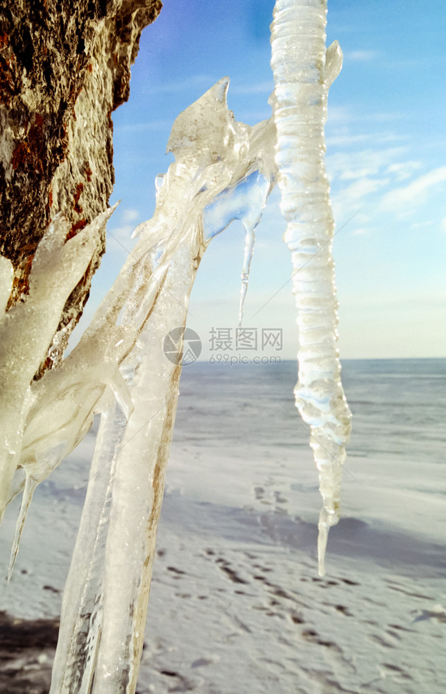 贝加尔岛的冬天湖面冰雪冬天贝加尔岛自然的美丽白加尔岛的冬天湖面冰雪图片