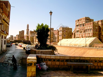 也门街区白天景象背景图片