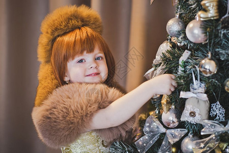 孩子挂圣诞玩具红头发女孩挂圣诞玩具459图片