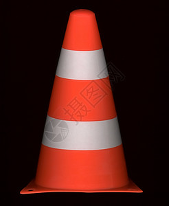 白色和橙交通锥体用于标志公路工程图片
