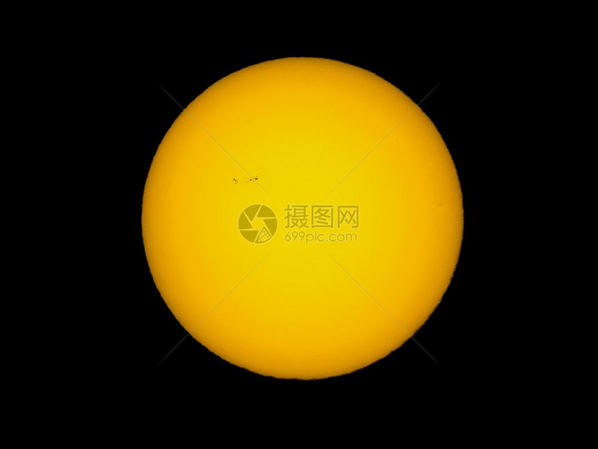 太阳与从地球行星望远镜观测到的太阳点与暗一样可见太阳与点望远镜观测到的太阳图片