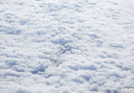 从飞机上看到的白云背景图片