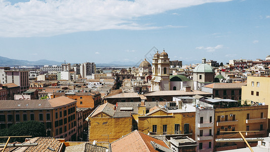 卡亚曼迪意大利卡亚里市的空中观察背景
