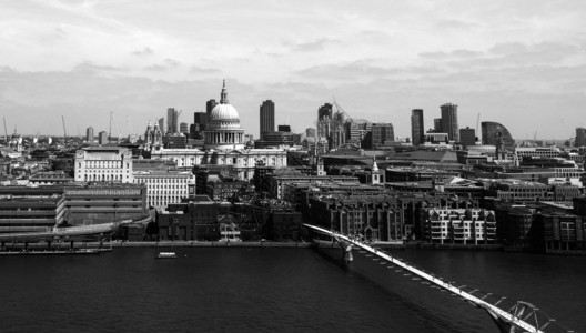 英国伦敦泰晤士河全景黑色和白伦敦泰晤士河图片