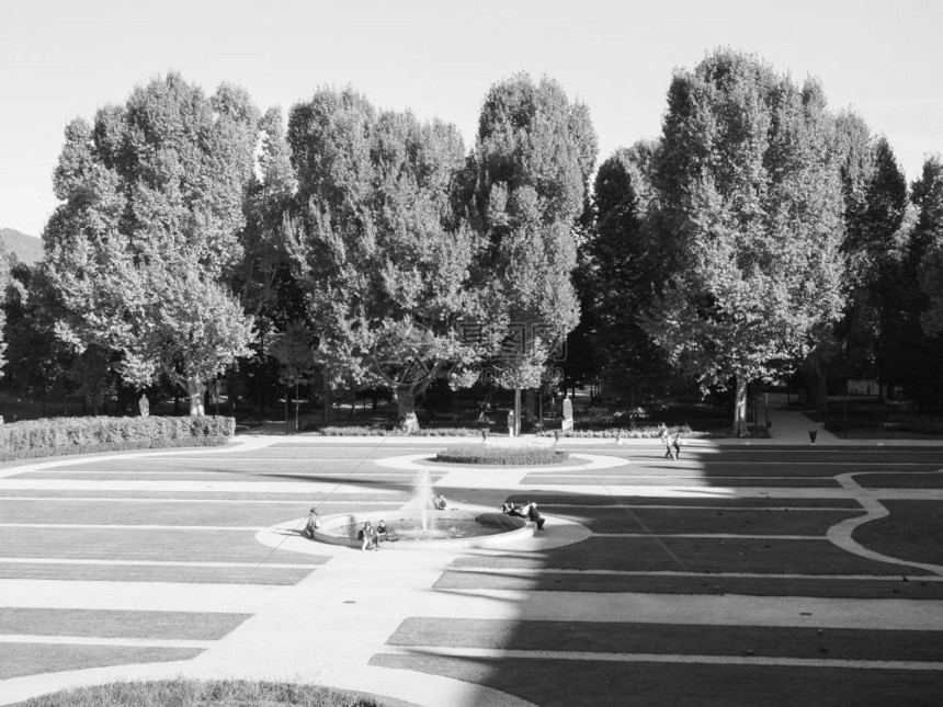 2018年月2日至8PalazzoReale意称皇家宫黑白公园都灵的PalazzoReale公园黑白图片