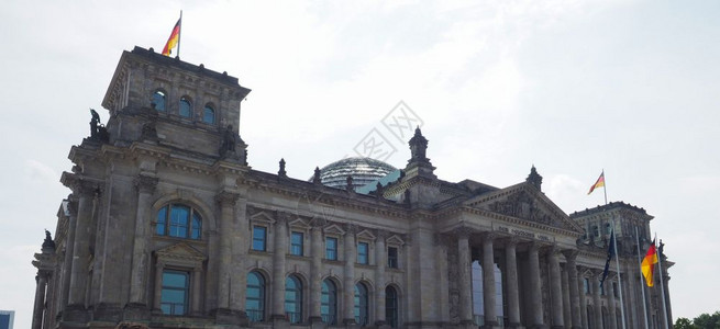 德国柏林联邦议院DemdeutschenVolke代表德国人民图片