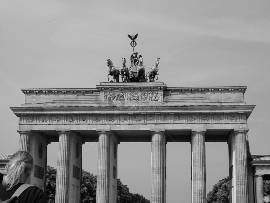 BrandenburgerTor勃兰登堡门德国柏林黑白图片