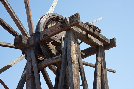 加那利群岛LaPalma老木式风车详情背景图片