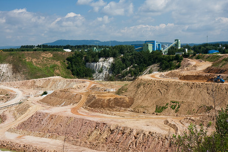 捷克的大型露坑矿图片