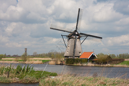 荷兰古老的历史风车图片