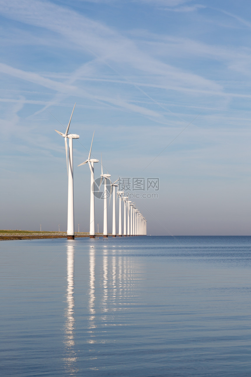 宁海中的荷兰离岸风力涡轮机图片