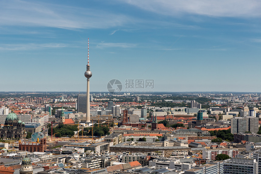 德国柏林电视塔的空中城市风景图片