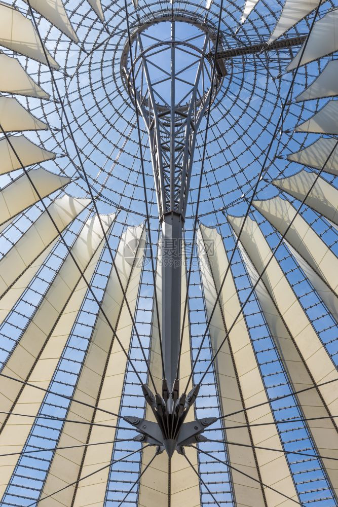 德国柏林索尼中心的玻璃天花板图片